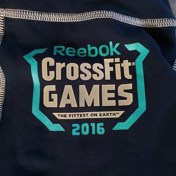 Reebok workout capris sz sm - Picture 3 of 4